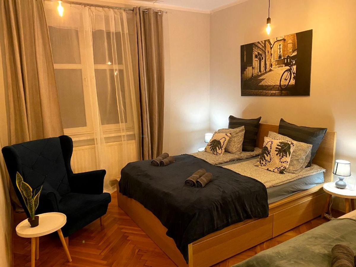 Apartmán Lares And Penates Krakov Exteriér fotografie